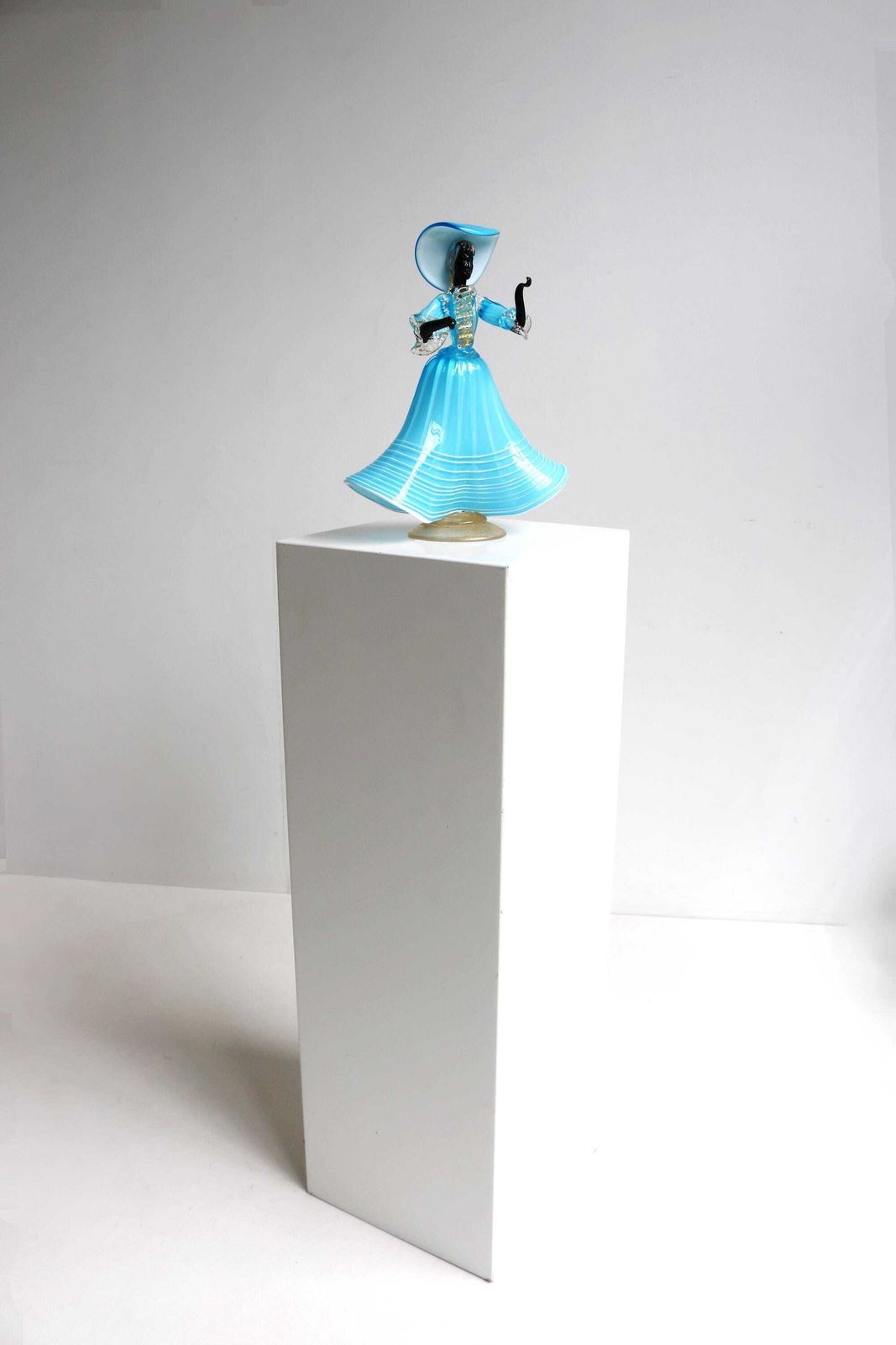 Murano Glazen Damefiguur – Blauw Goud Avonturien – Handgeblazen Italiaans Glas – 1955 20e Eeuw Toegeschreven Aan Franco Toffolo photo vintage