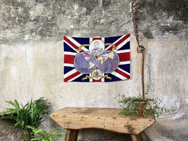 Edward VIII 1937 Coronation Hemisphere Flag Rare photo furniture