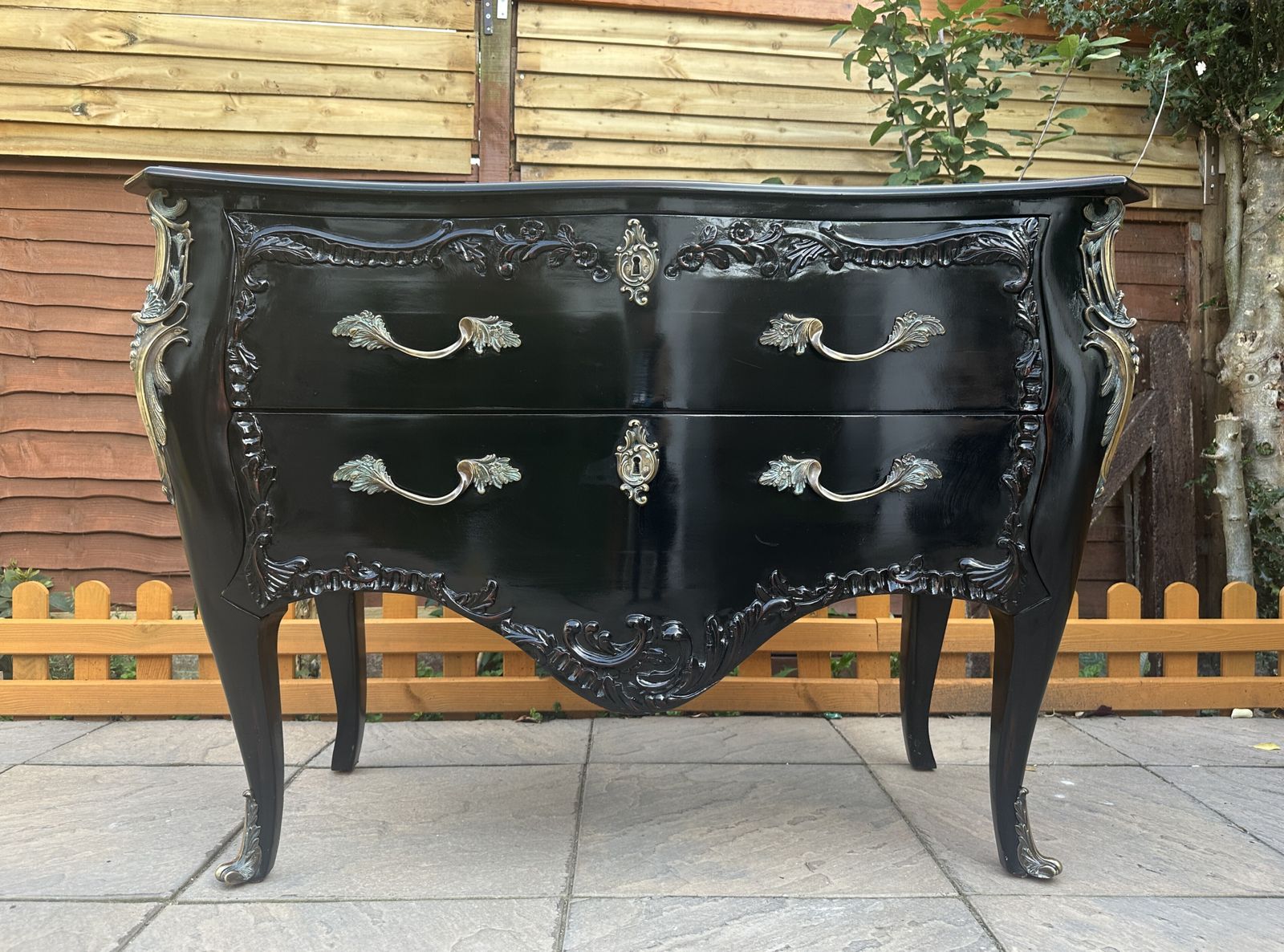 photo furniture Stunning And So To Bed Floral Louis XV Chest Of Drawers – Great Condition   Rrp £2,500