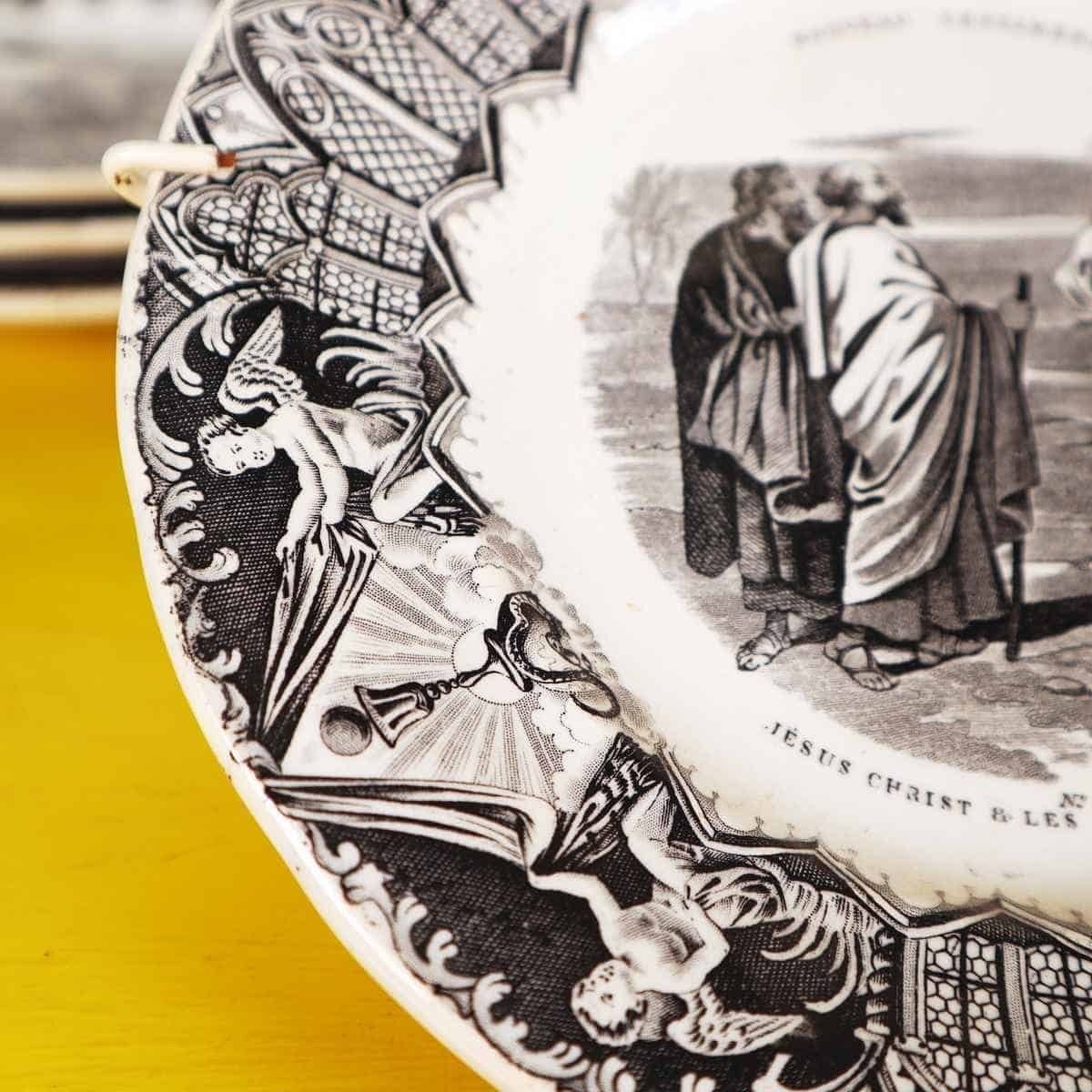 Montereau Porcelain Ornamental Plates 5 Pieces photo furniture