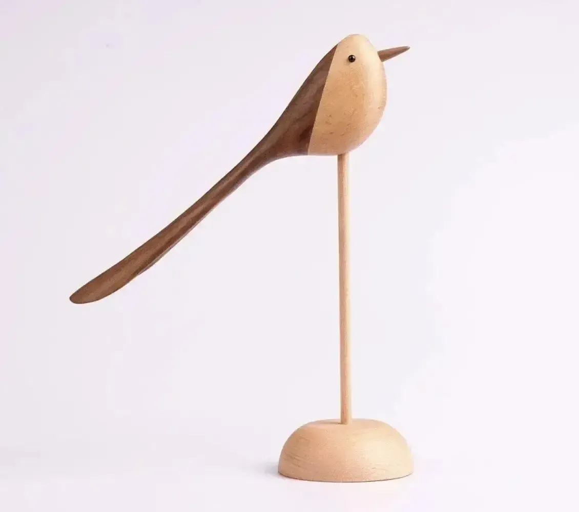 Stylish Wooden Bird Sculptures For Tabletop Home Decor photo Art