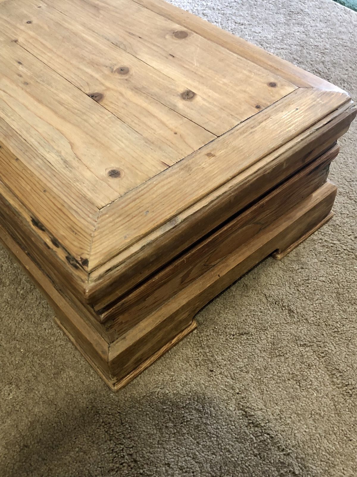 Handsome Heavy Pine Box photo vintage