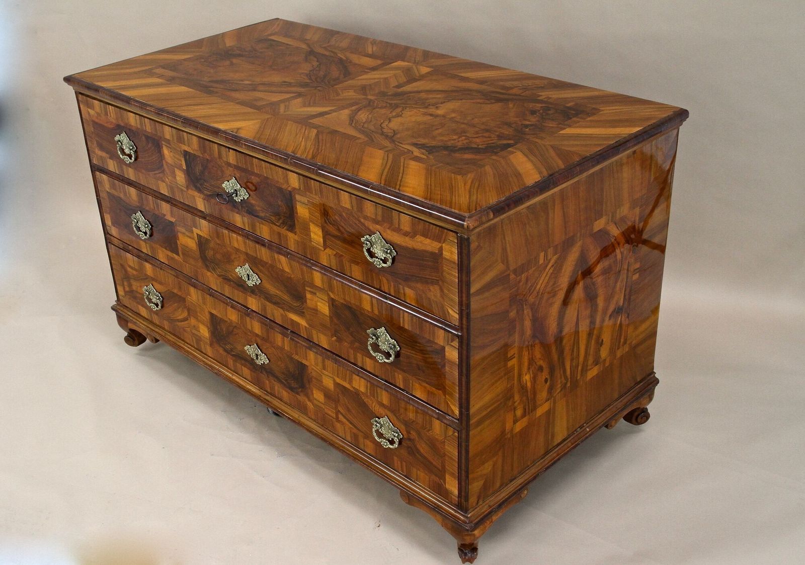 photo furniture 18th Century Baroque/ Classical Chest Of Drawers, Nutwood, Austria Ca. 1780