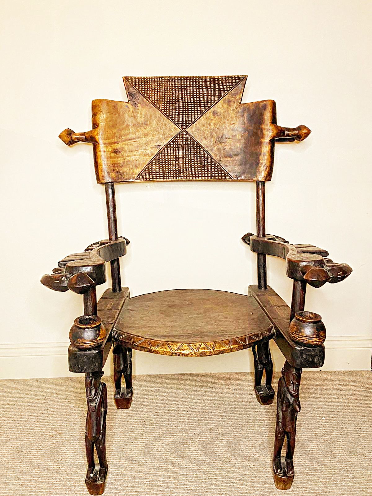 Ceremonial Fertility Chair, 19th Century photo Furniture