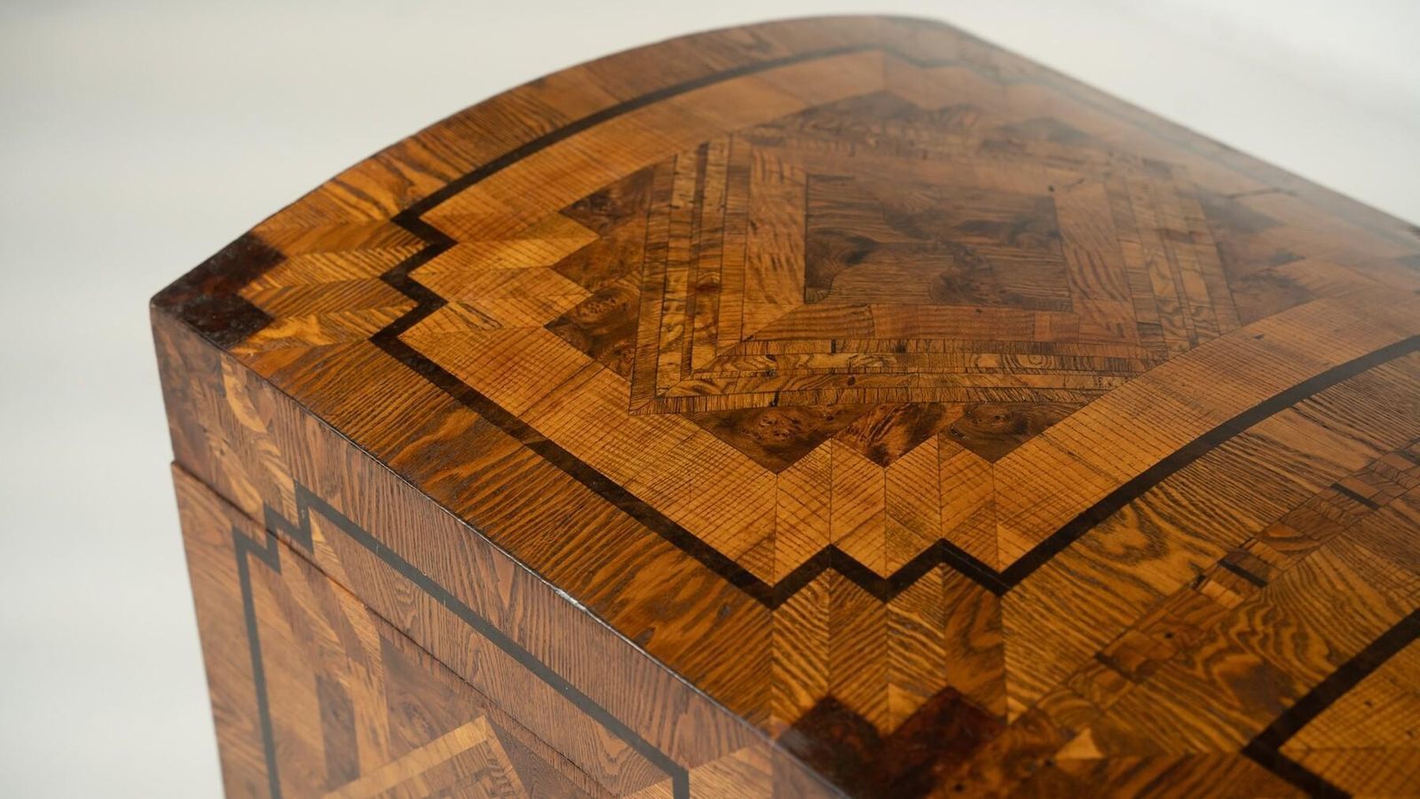 Late 18th Century Chest, Veneered With Walnut And Austrian Ash photo buy