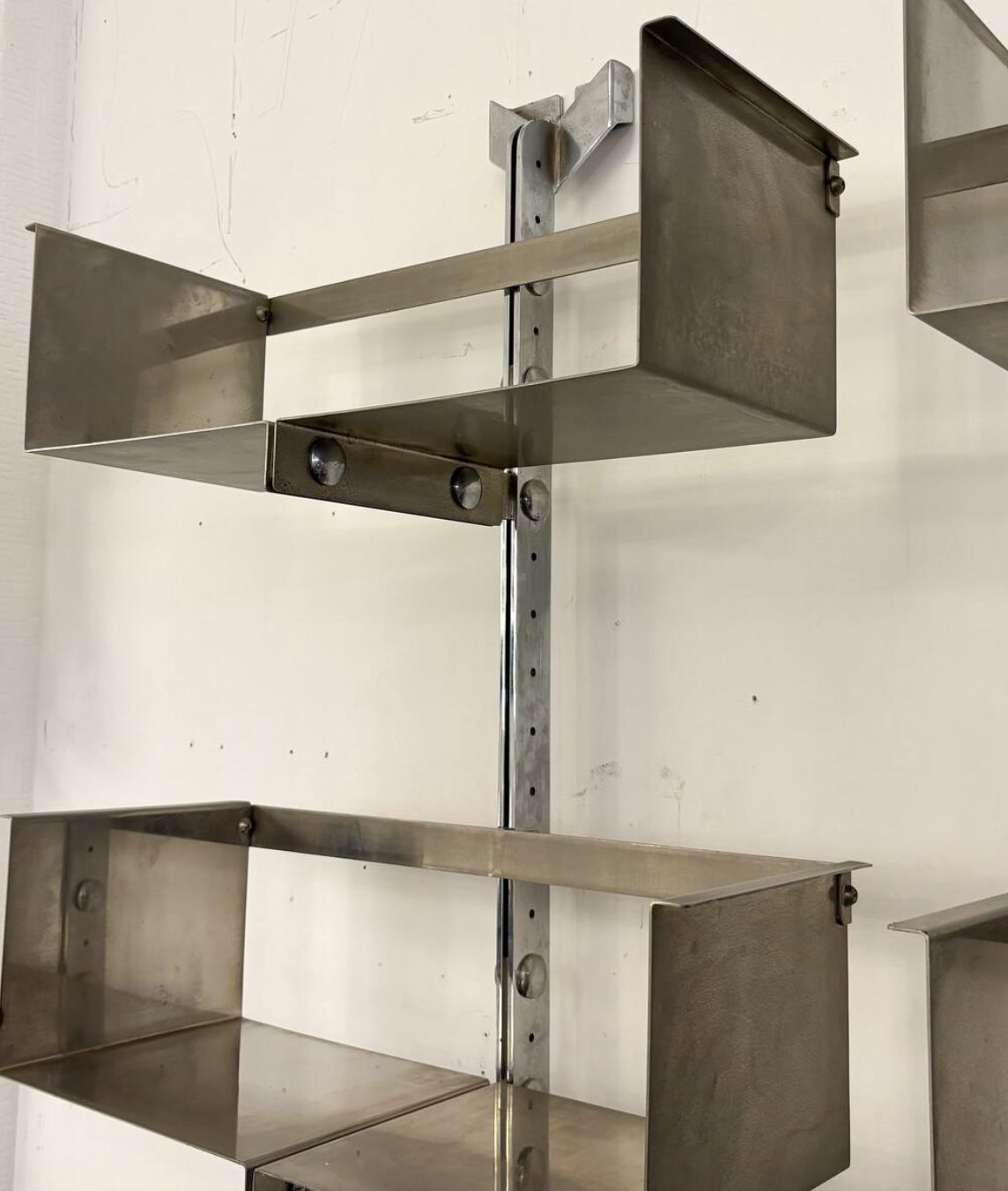 Proposal P700 Wall Unit By Vittorio Introini For Saporiti, 1960s – 3 Available photo furniture