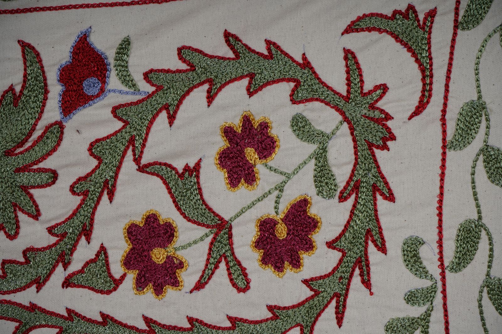 Suzani Tablecloth, Suzani Tapestry, Embroidery Uzbek Floral Textile, Rustic Room Decor 1'6'' X 5'4'' photo for sale