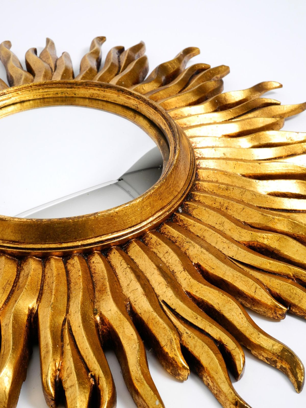 photo vinterior Large Mid Century Sunburst Kovex Wall Mirror Made Of Wood And Resin, Gold Plated