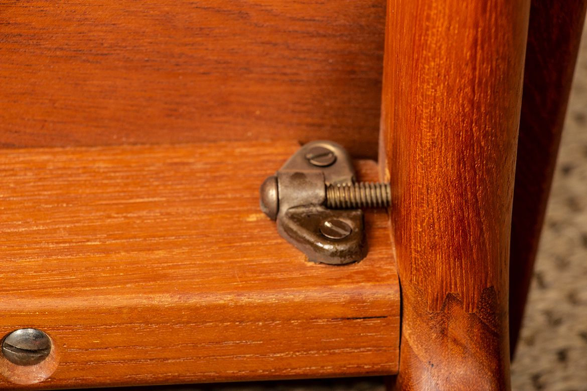 Table basse danoise en teck modèle 019, par Ole Wanscher pour Poul Jeppesen, 1960. photo for sale