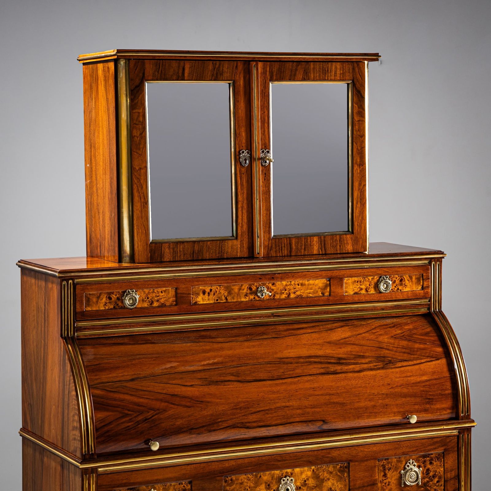 photo furniture Neoklassiek Rolluikbureau Met Secretaire, Frankrijk, Eind 18e Eeuw