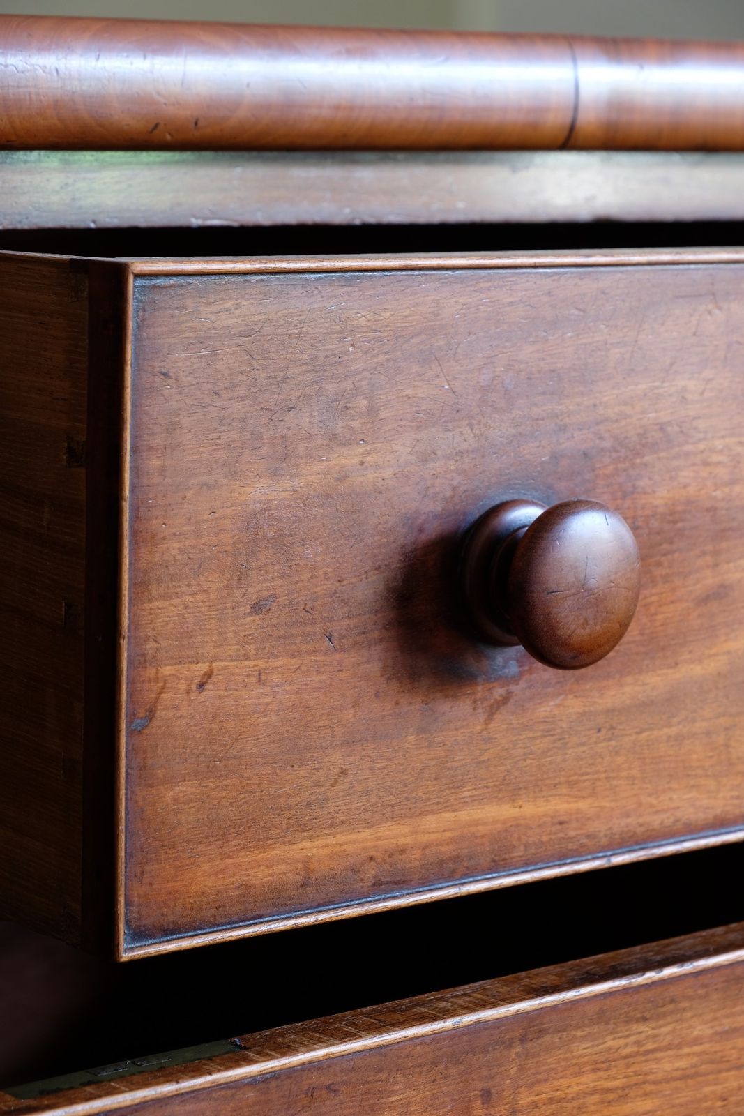 Antique Mahogany Chest Of Drawers – 2 Small Over 3 Large photo for sale