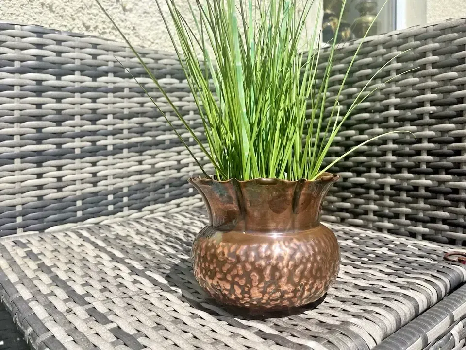 Antique Arts & Crafts Textured Beaten Repousse Copper Fluted Planter Plant Pot photo for sale