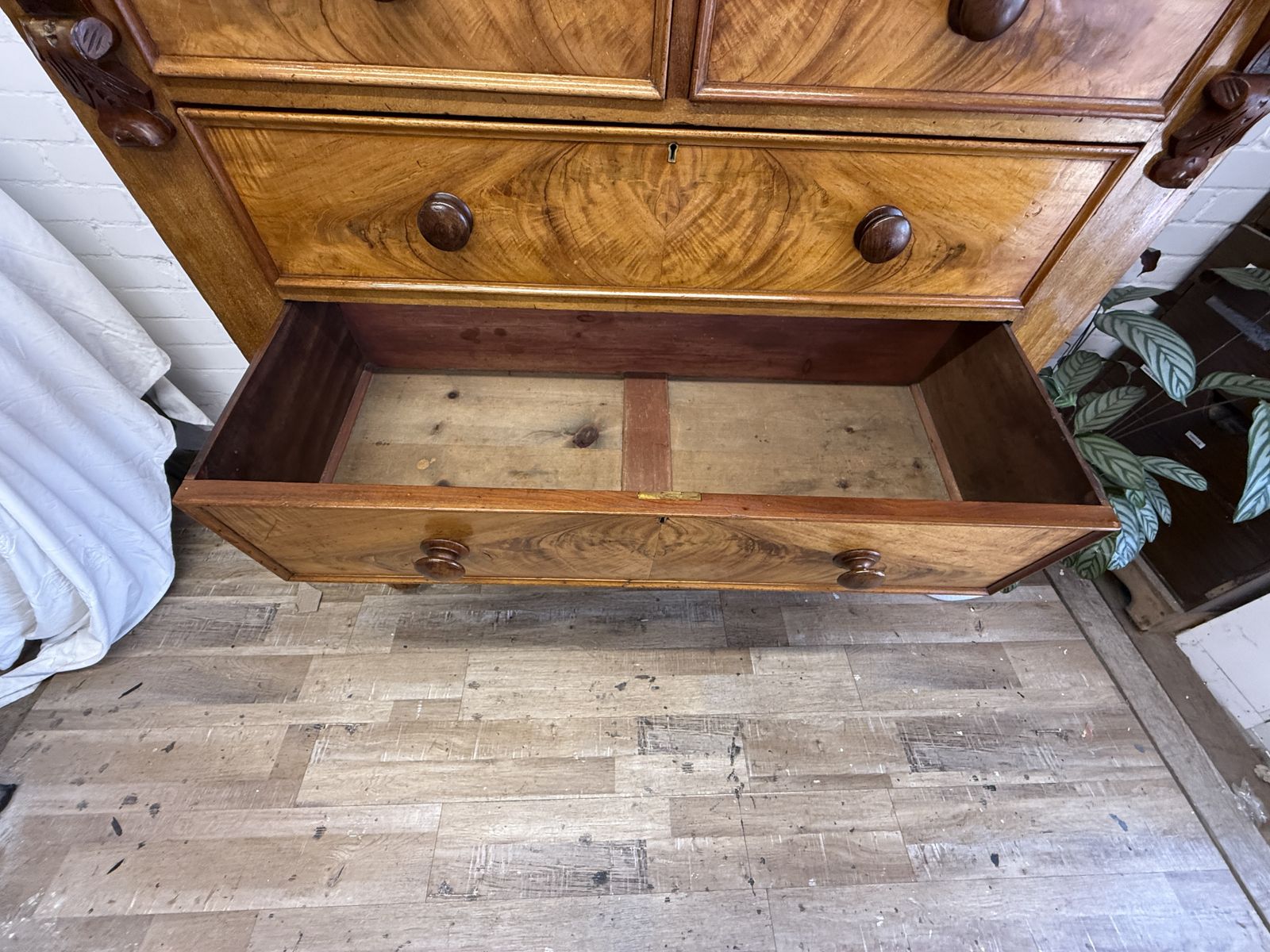 Edwardian Flame Mahogany Chest Of Drawers With Hidden Drawer –  Dated 1902 photo buy