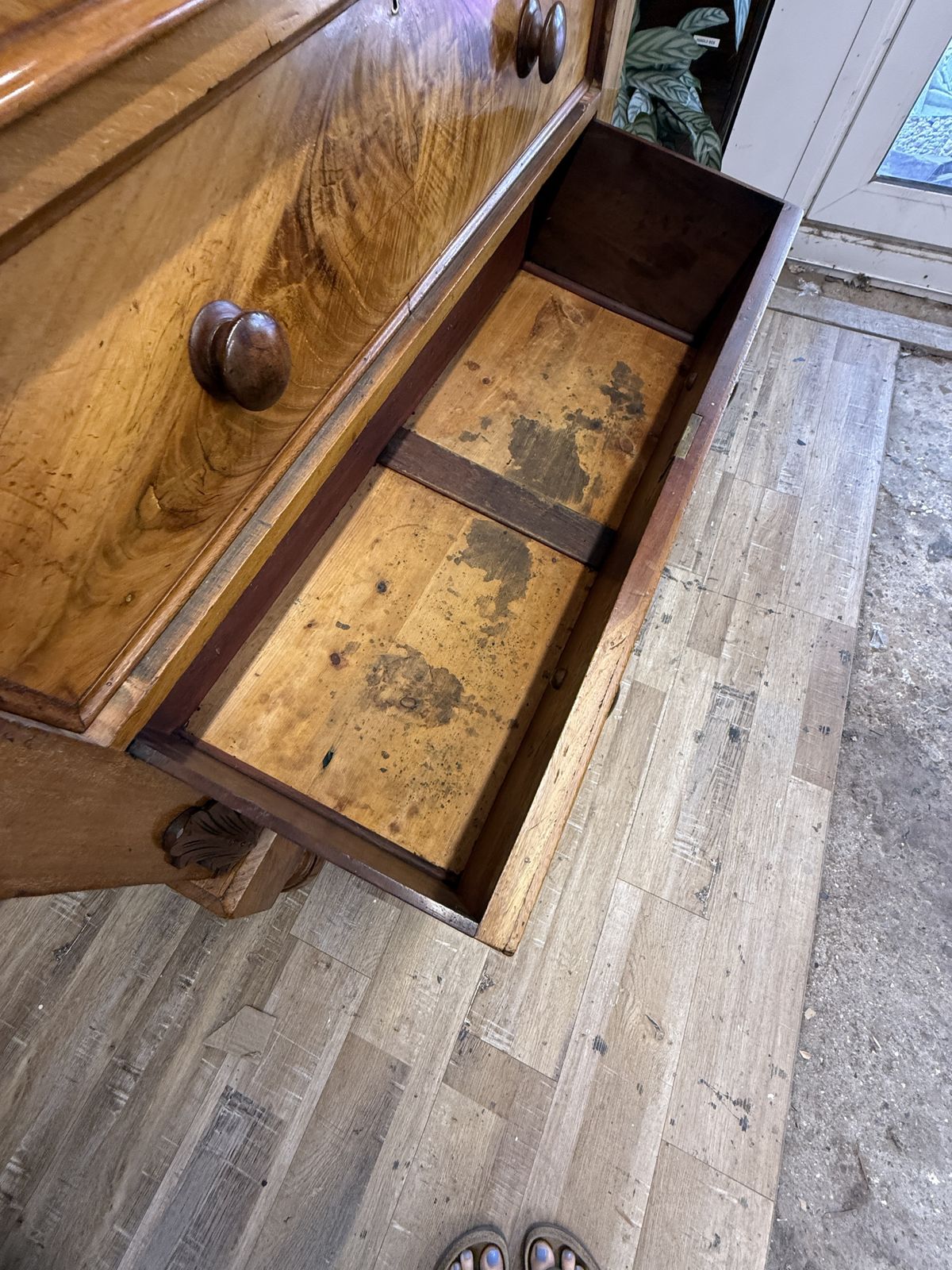 photo furniture Edwardian Flame Mahogany Chest Of Drawers With Hidden Drawer –  Dated 1902