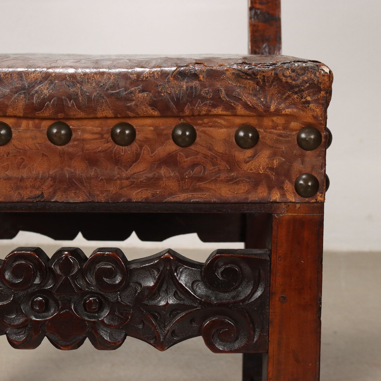 Antique Baroque Chair Carved Walnut Italy XVIII Century photo 440.0