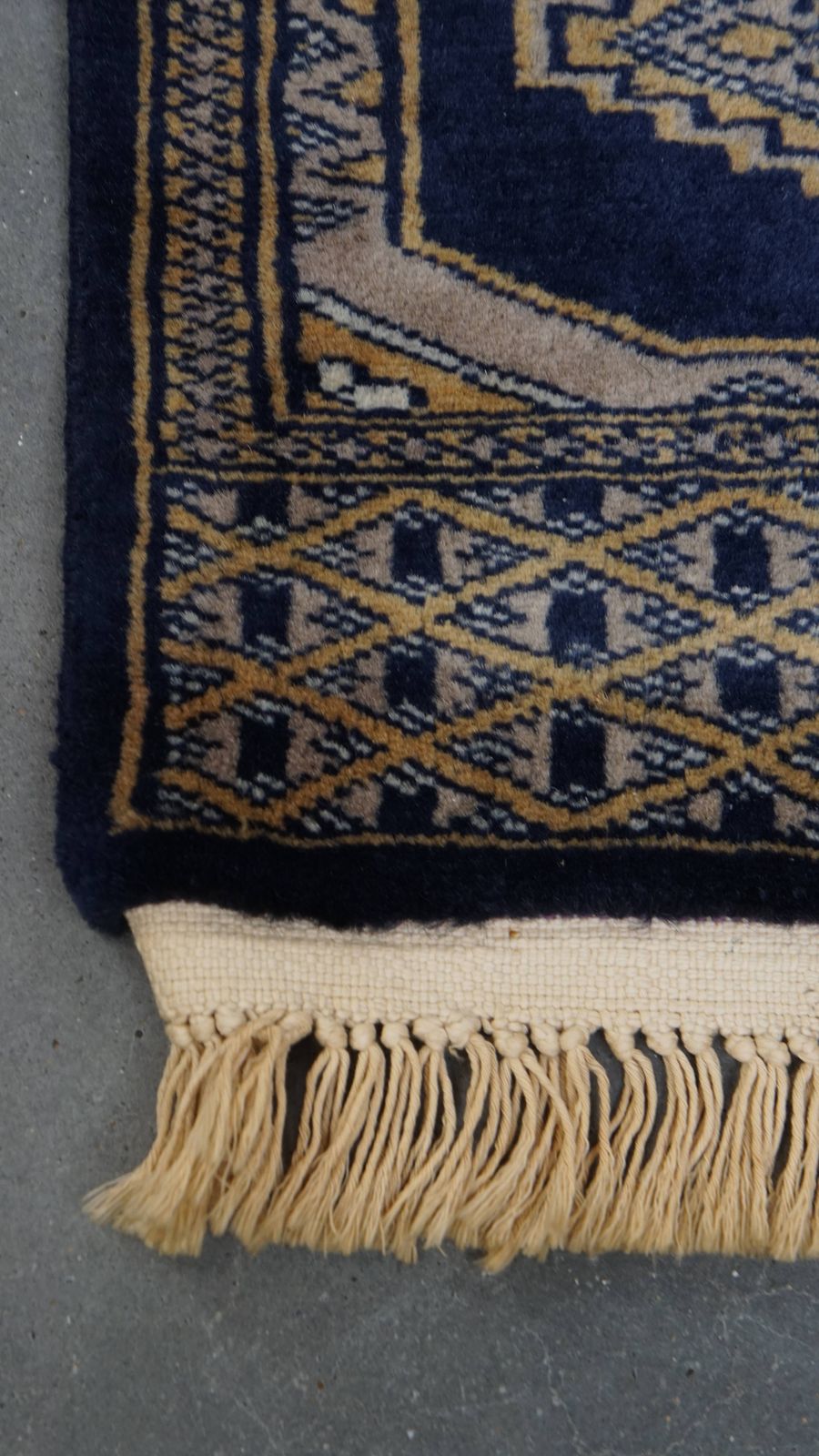 Subtiel Decoratief Vloerkleed/Loper In Blauw  En Beigetinten – 67 X 30 Cm photo for sale