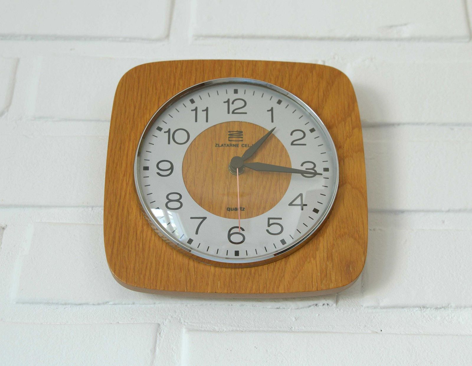 Vintage Wooden Wall Clock / Mid Century Modern Working Clock / Farmhouse Wall Decor / Yugoslavia 80's / Retro Kitchen