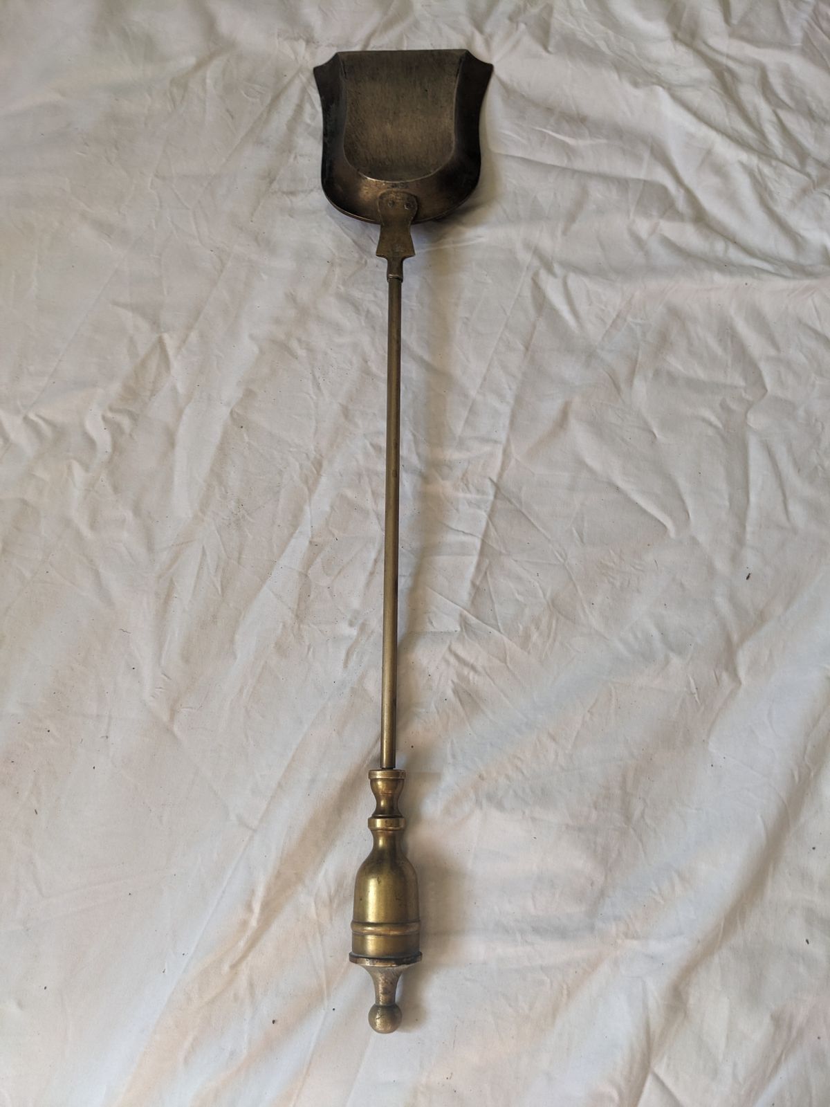 photo vintage Vintage 1930 1940s 4 Piece Heavy Brass Fireside Companion Set