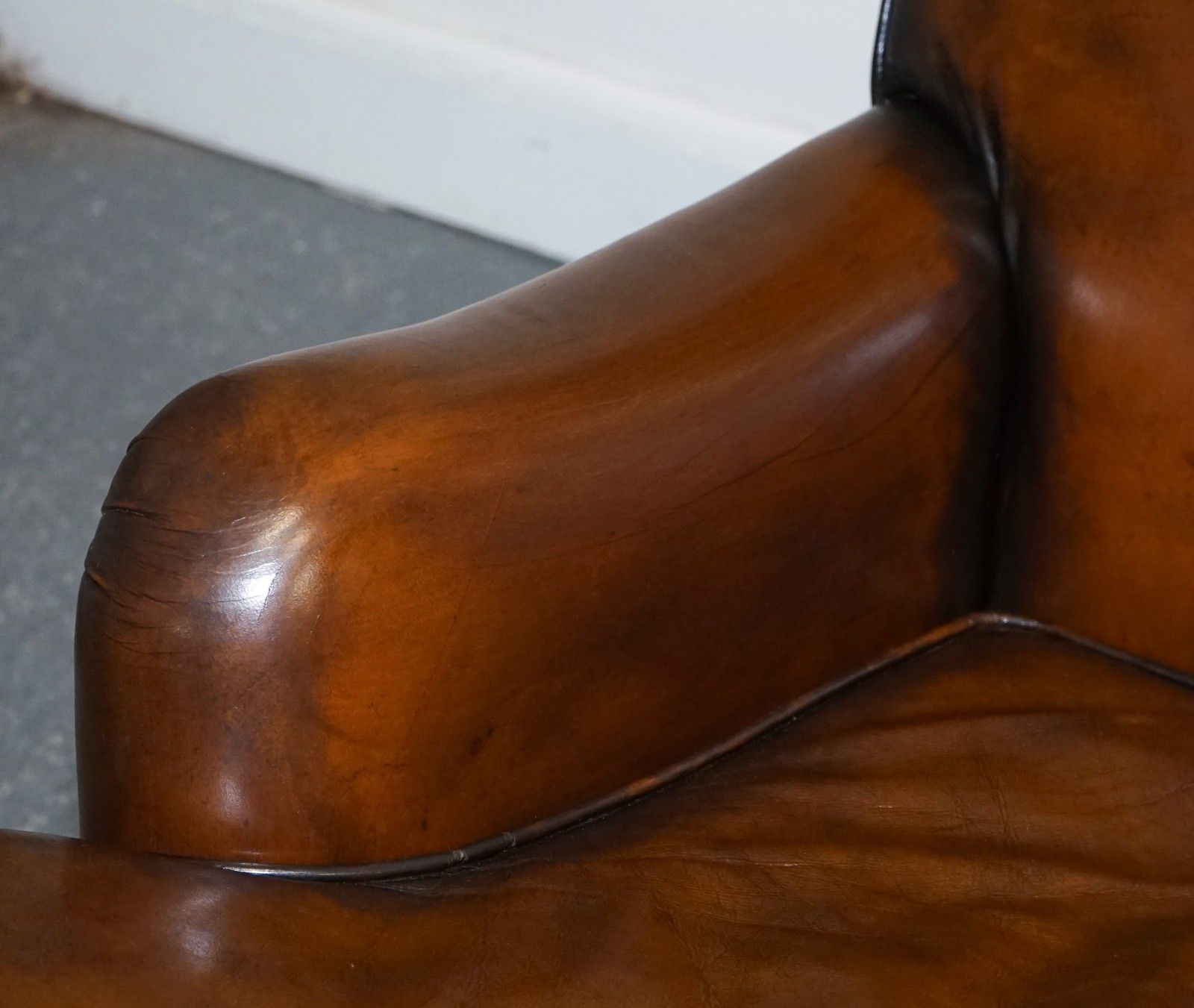Pair Of Cigar Hand Dyed Leather Howard & Sons Style Armchairs On Castor Feet photo vinterior