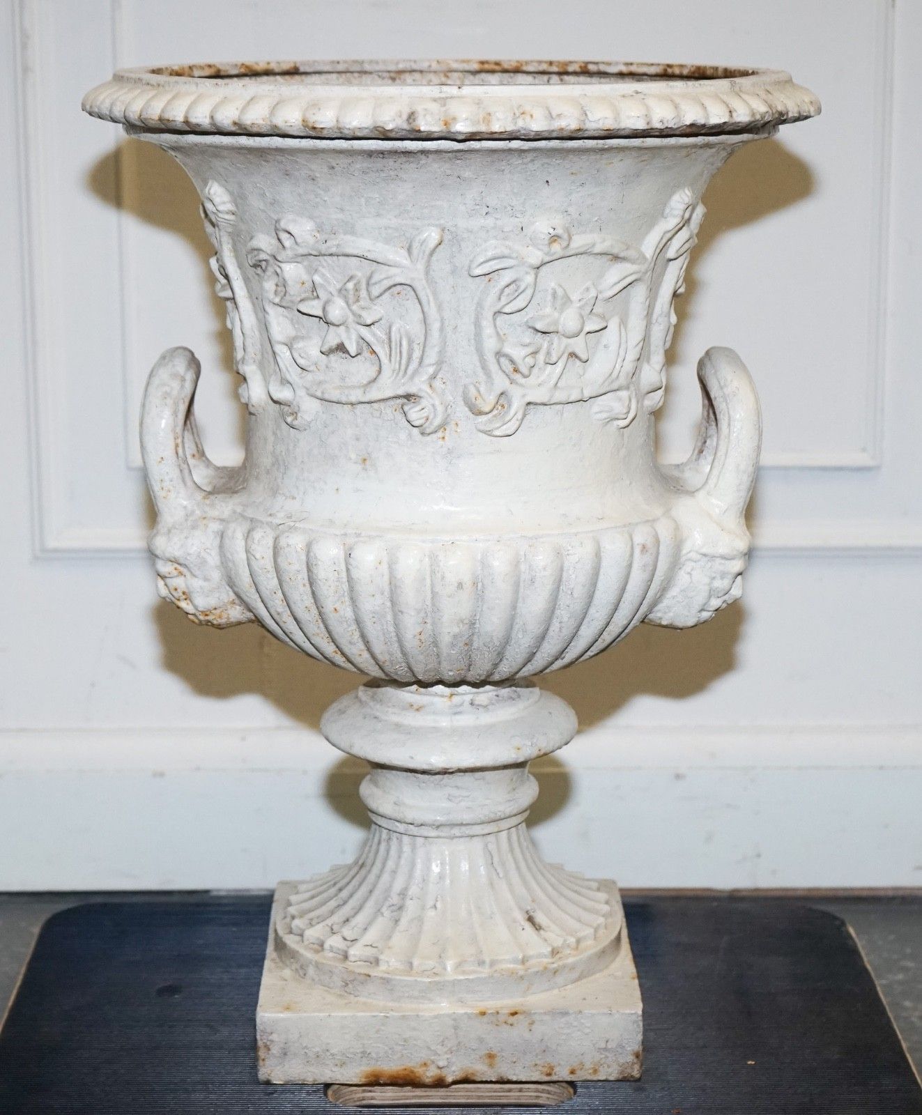 photo furniture Victorian Painted Cast Iron Urn Flared Beaded Rims Above Scrolling Acanthus