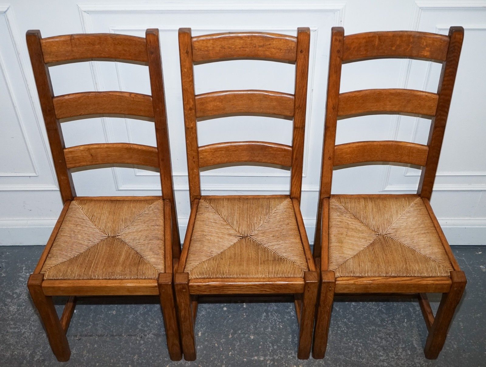 photo vinterior 1950's French Set Of 6 Farm Country House Ladder Back Dining Chairs Straw Seats