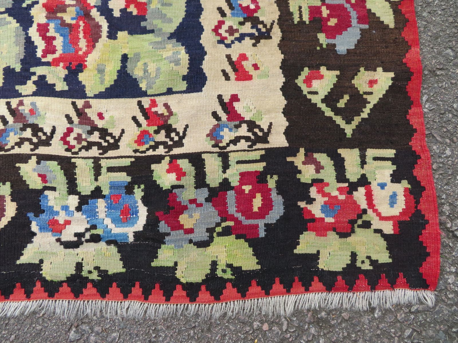 Antique Bessarabian Kilim. 325cm X 226cm. photo vintage