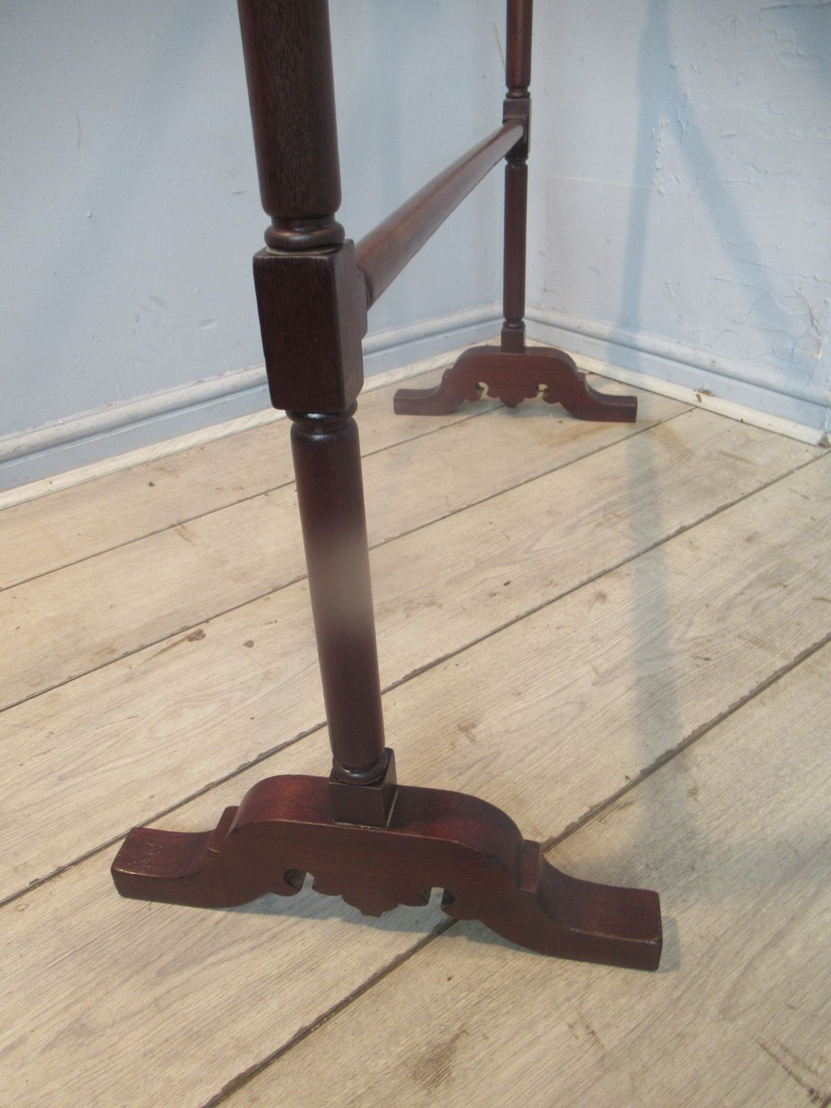 Large Victorian   1880s  Mahogany Towel Rail photo vinterior