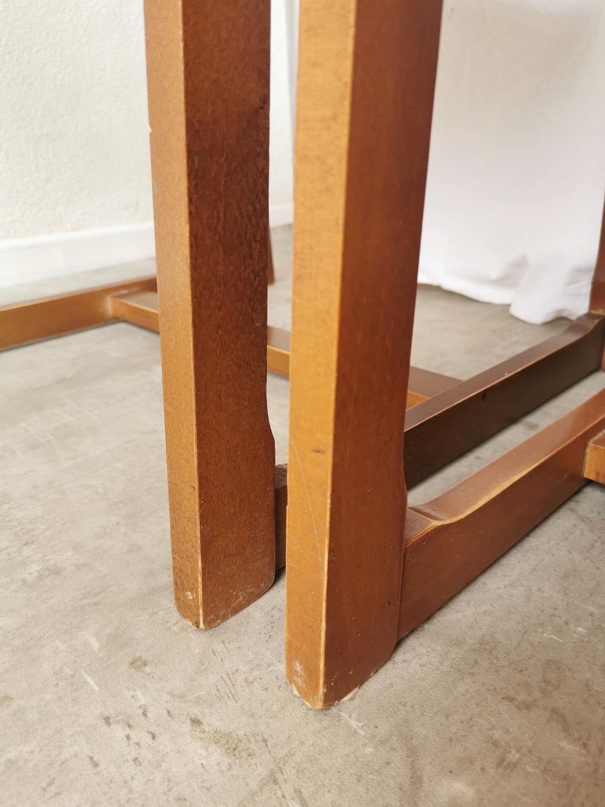 Set Of 4 Vintage Dining Chairs / 1970s Mid Century Wooden Sculptural Design With Brown Caramel Faux Leather Seats / Italian Modernist Design photo vintage
