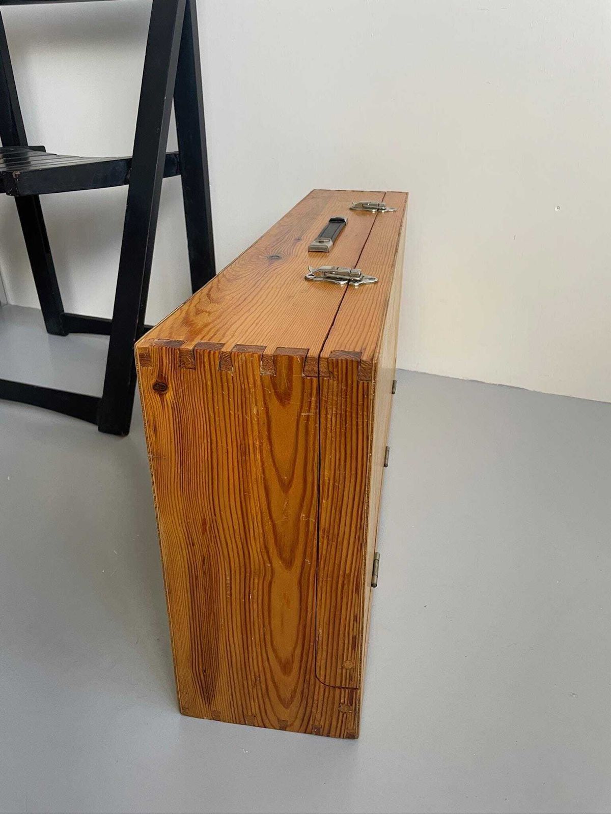photo furniture Varnished Pine Large Wooden Tool Box Craft Vintage Storage