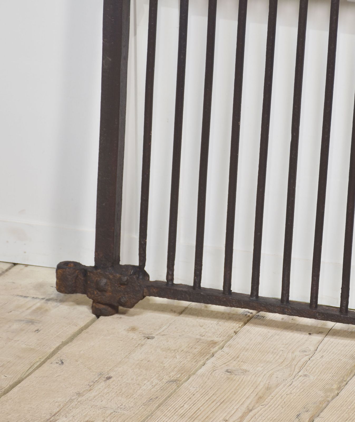 Pair Of 19th Century Cast And Wrought Iron Gates photo vintage