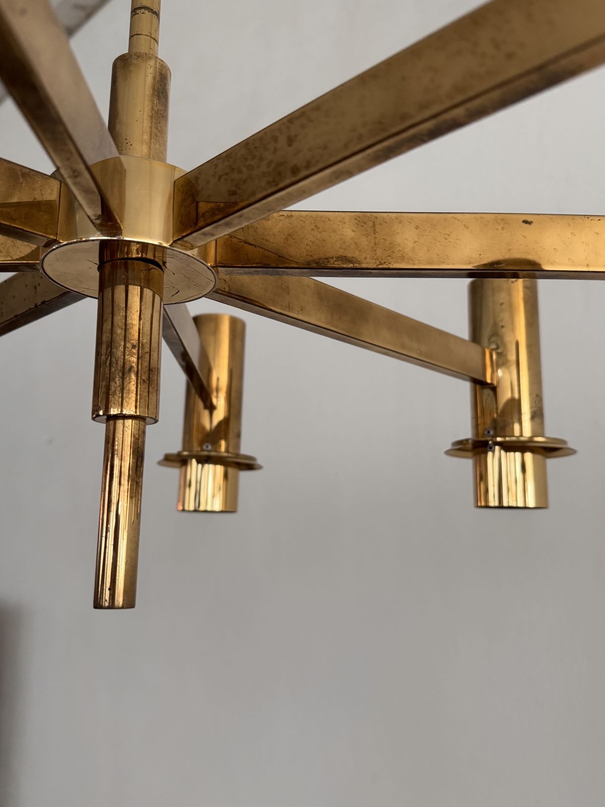 photo vinterior Hans Agne Jakobsson Midcentury Brass And Eight Light Glass Globes Chandelier