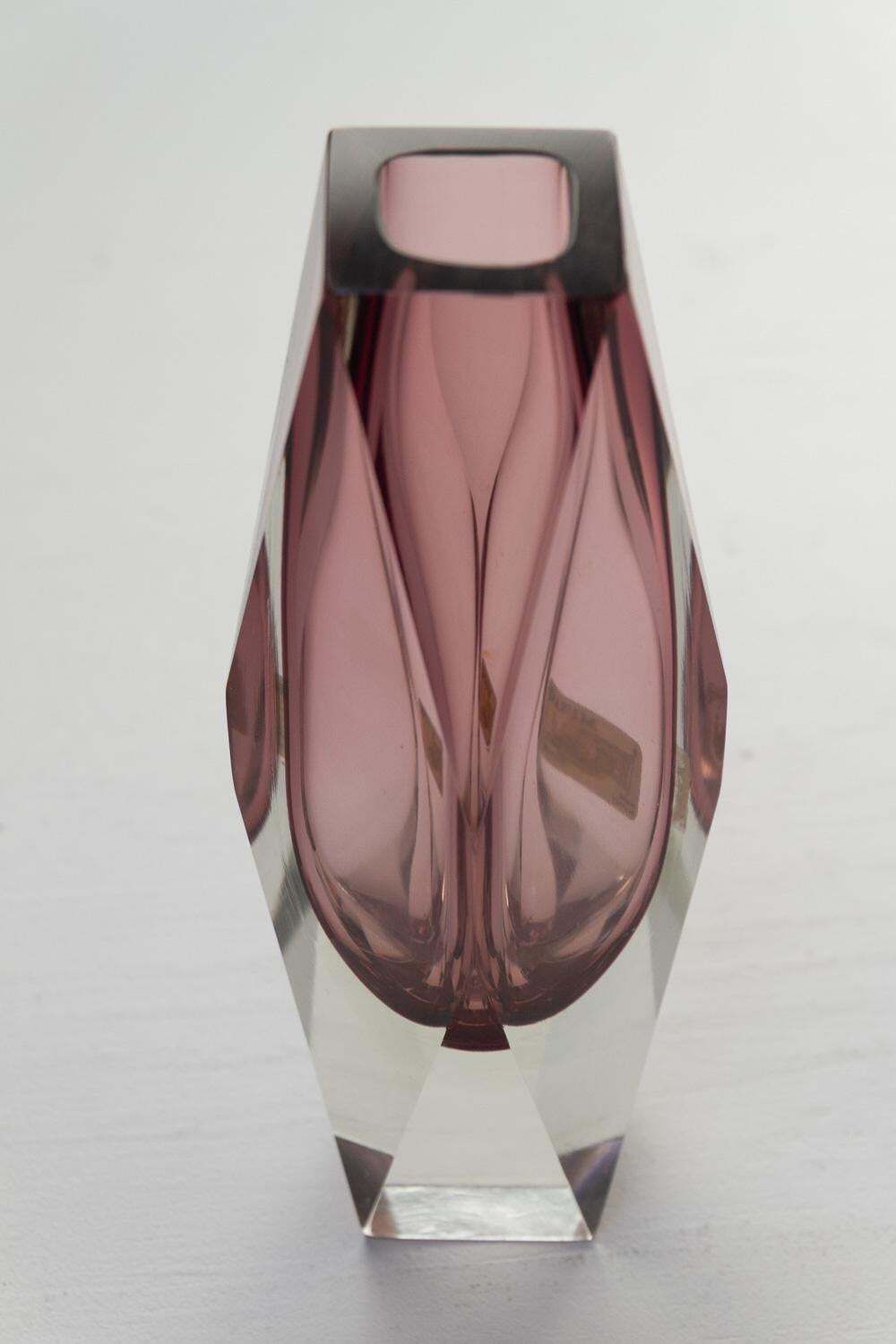 Italian Murano Thick Faceted Sommerso Glass Vase, 1970s. photo vinterior