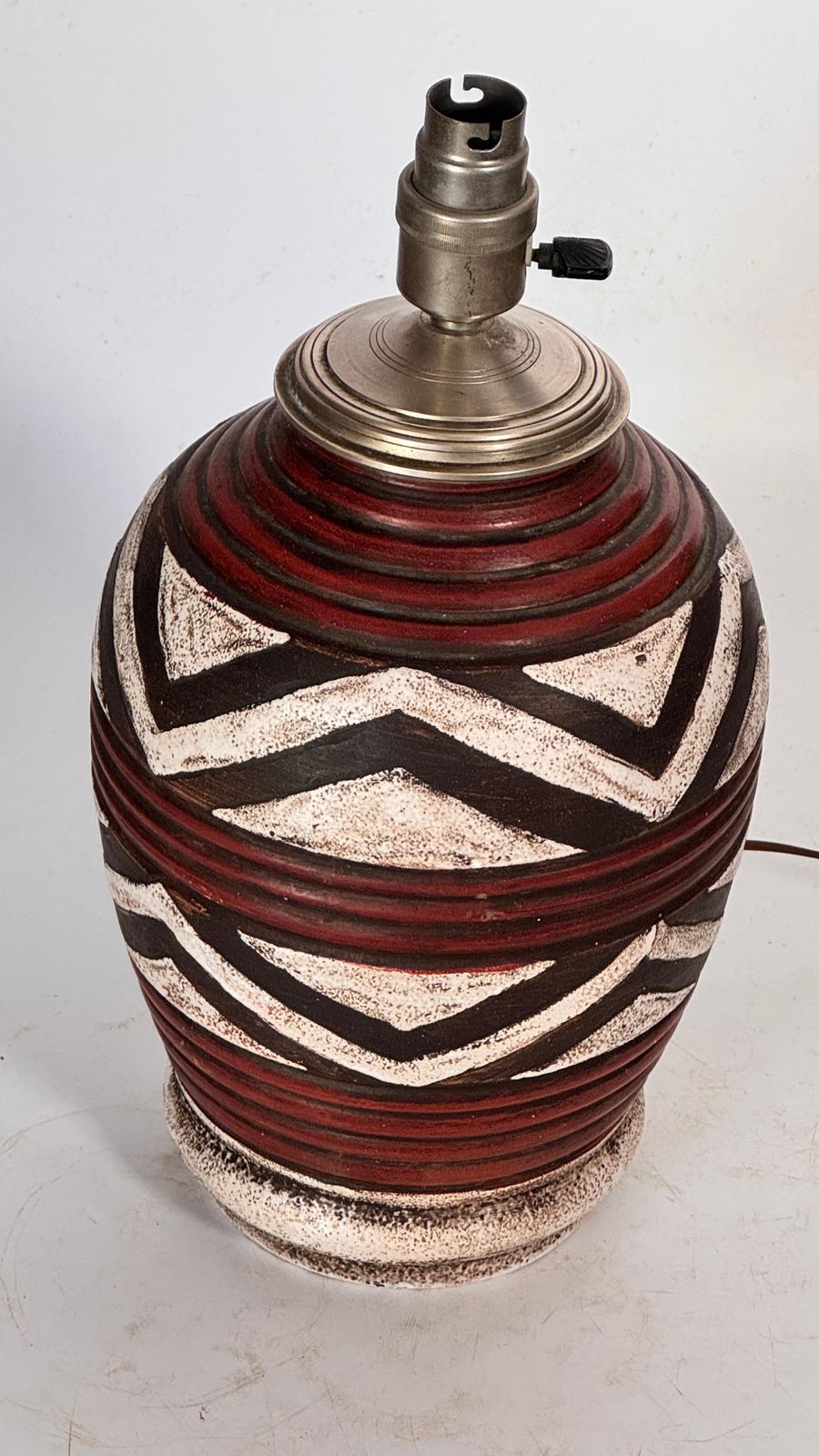 1930s French Art Deco Lamp In Crackled Ceramic And Brass  Geometric Red Motifs photo Lighting