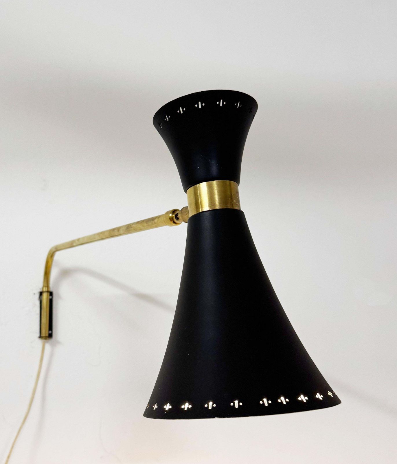 photo vinterior Brass Swivel Mounted Wall Lamp By Ewa