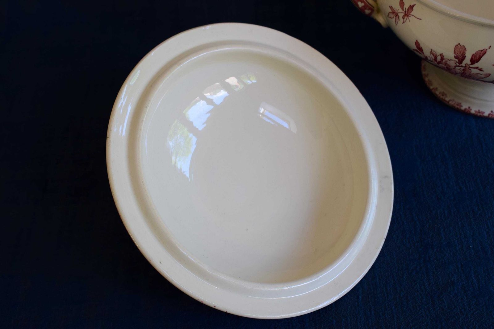 photo furniture Sarreguemines Red Favori Soup Tureen, Antique French Birds Ironstone