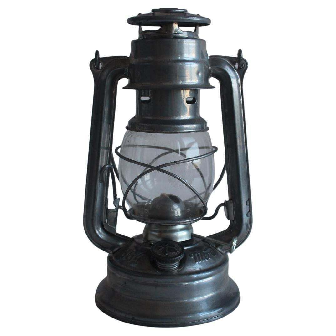 Vintage Kerosene Lamp, Meva, Model 864, Circa 1960