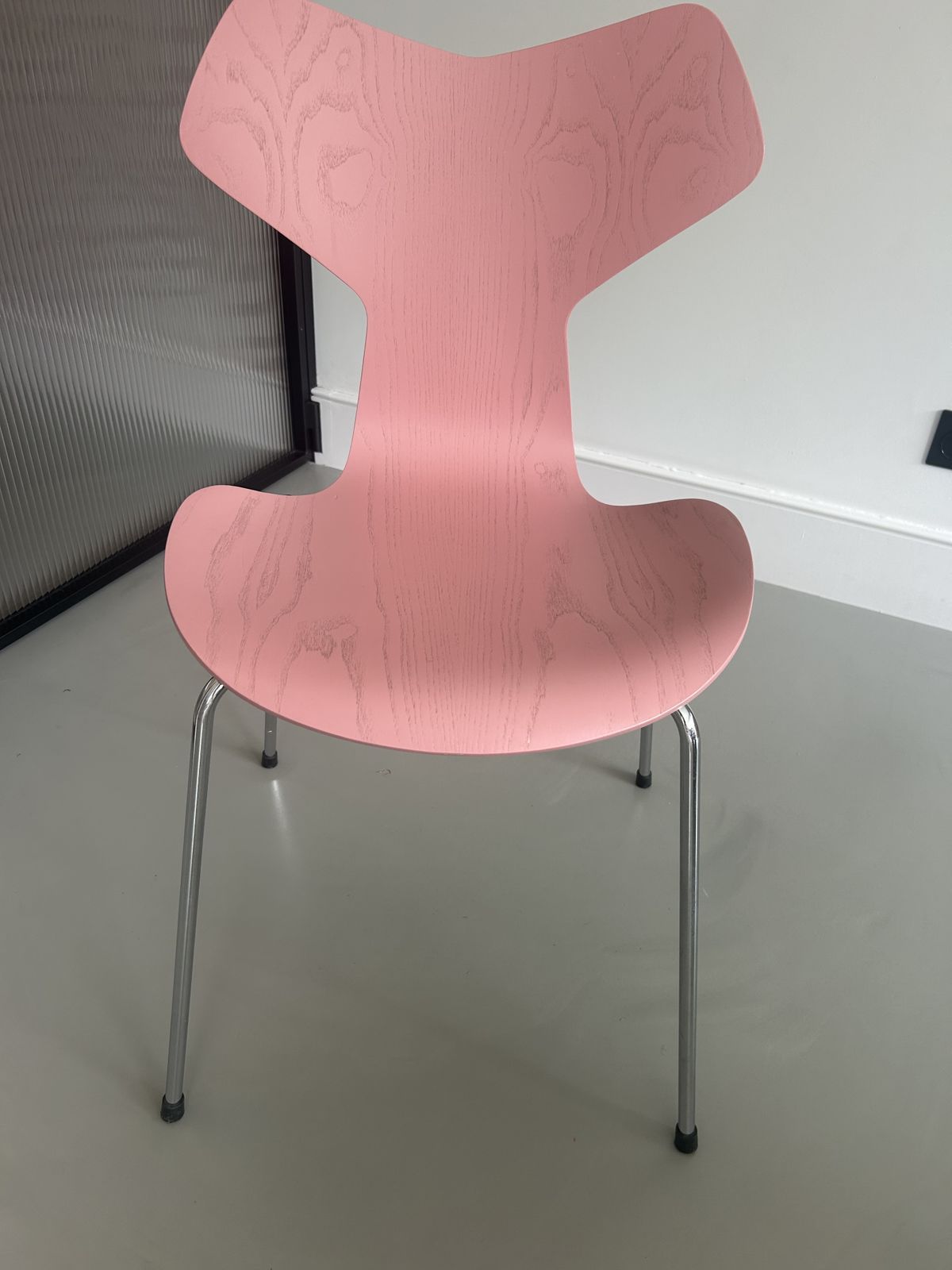photo furniture Set Of 6 Arne Jacobsen Grand Prix Chairs For Fritz Hansen
