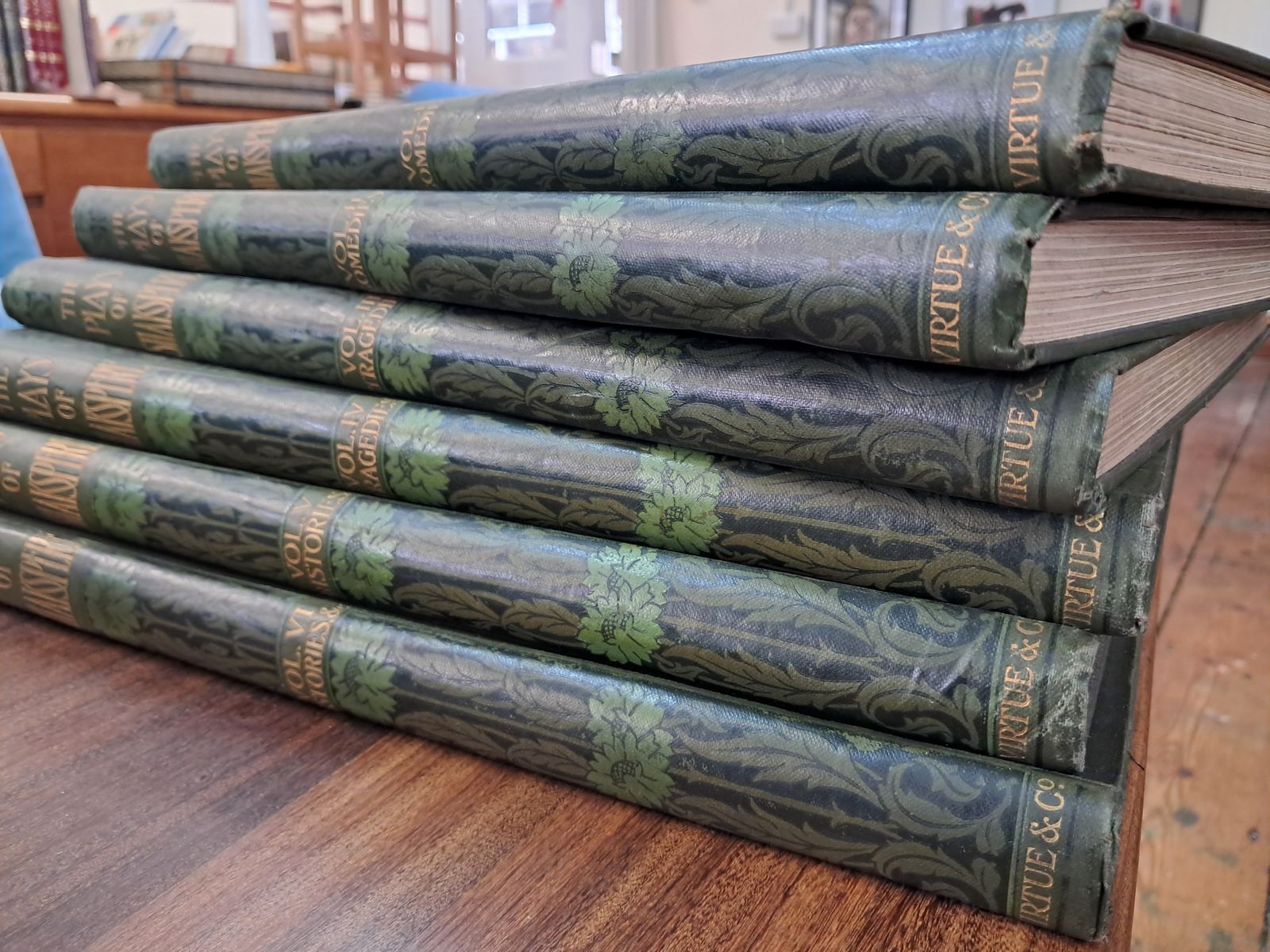 The Plays Of Shakspere, With Notes By Charles Knight, Volumes 1 6, Virtue & Co