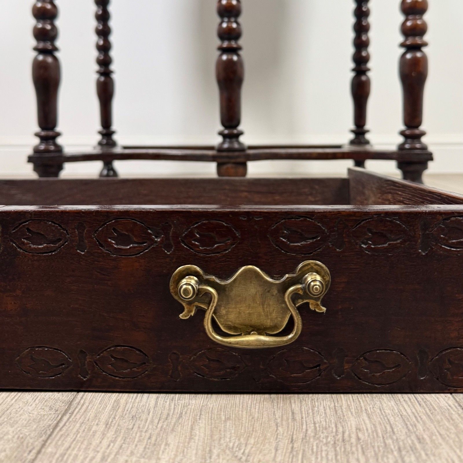 Furniture Antique 19th Century Bobbin Turned Side Table In Oak photo