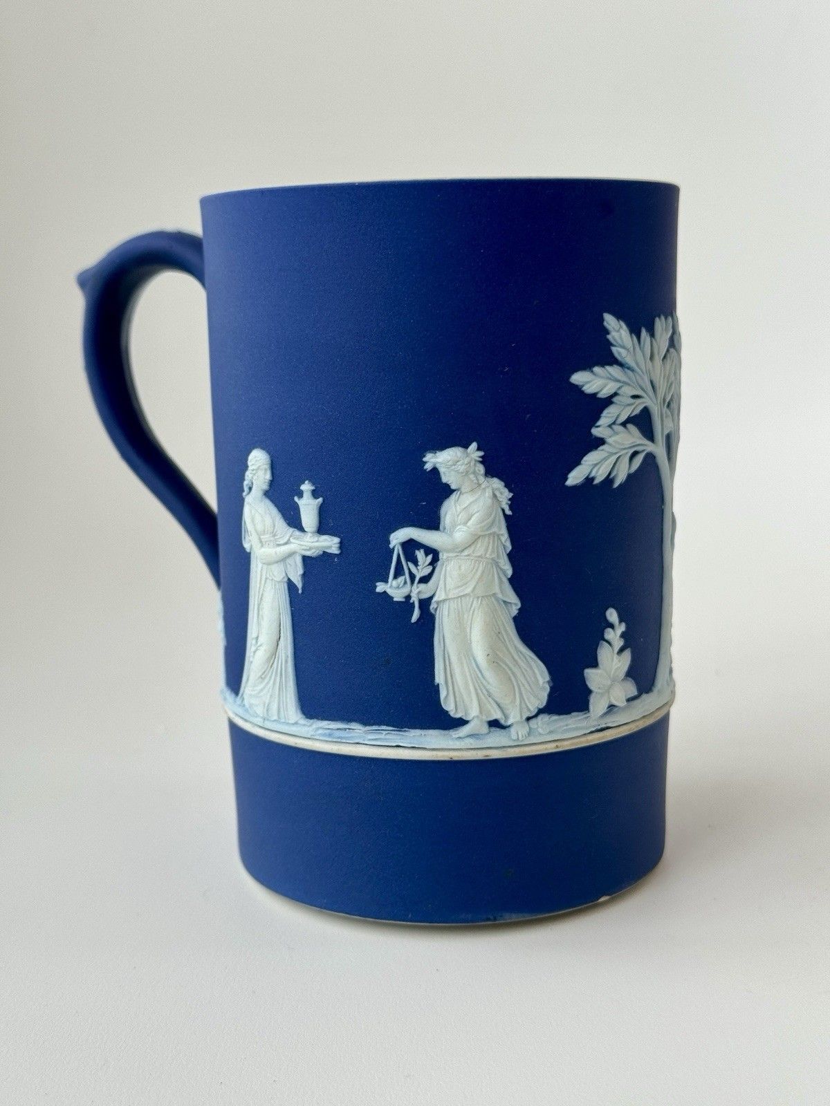 Antique Wedgwood Blue Jasperware Tankard 1903 A/F photo vinterior