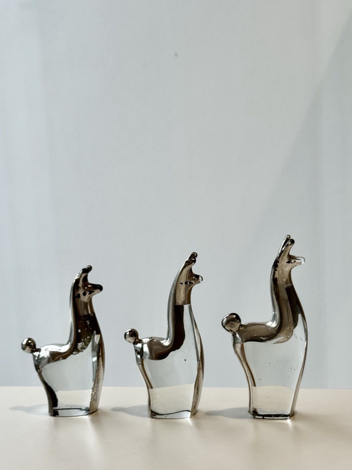 Set Of 3 Seclen Artesanos Peru Art Blown Glass Llama Figurines W/ Silver Overlay photo vinterior
