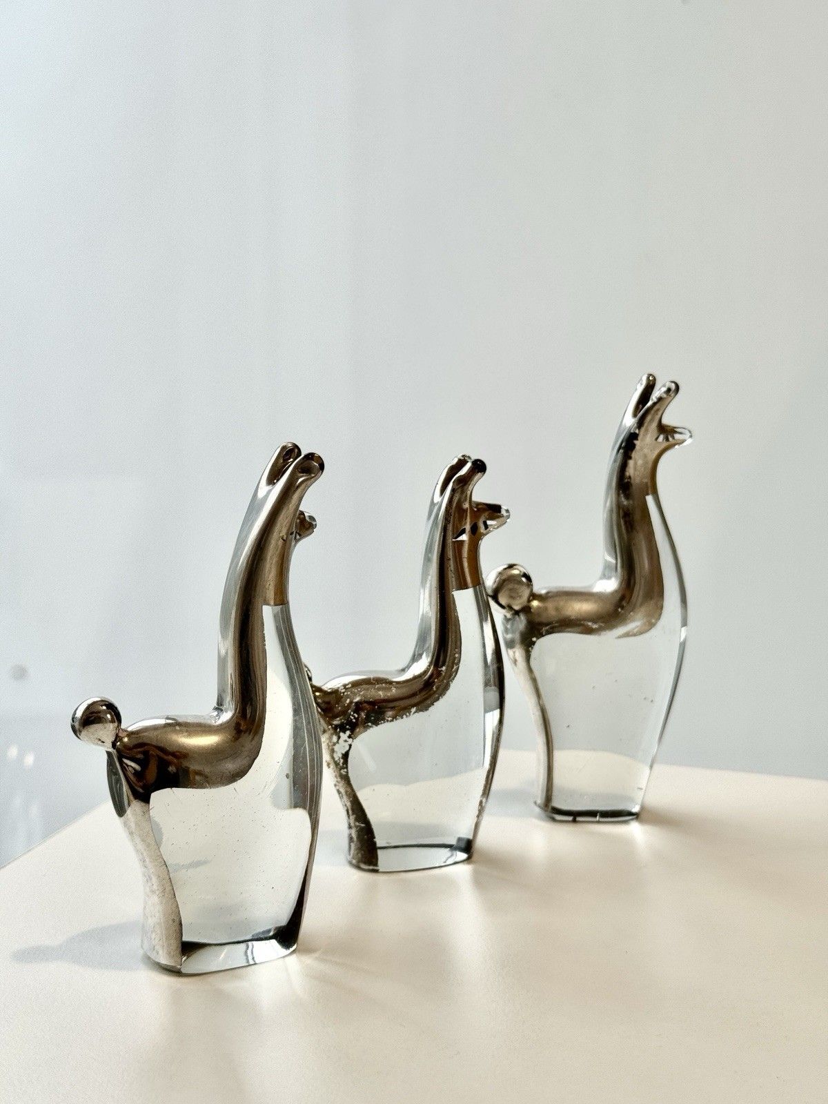 Set Of 3 Seclen Artesanos Peru Art Blown Glass Llama Figurines W/ Silver Overlay photo vintage