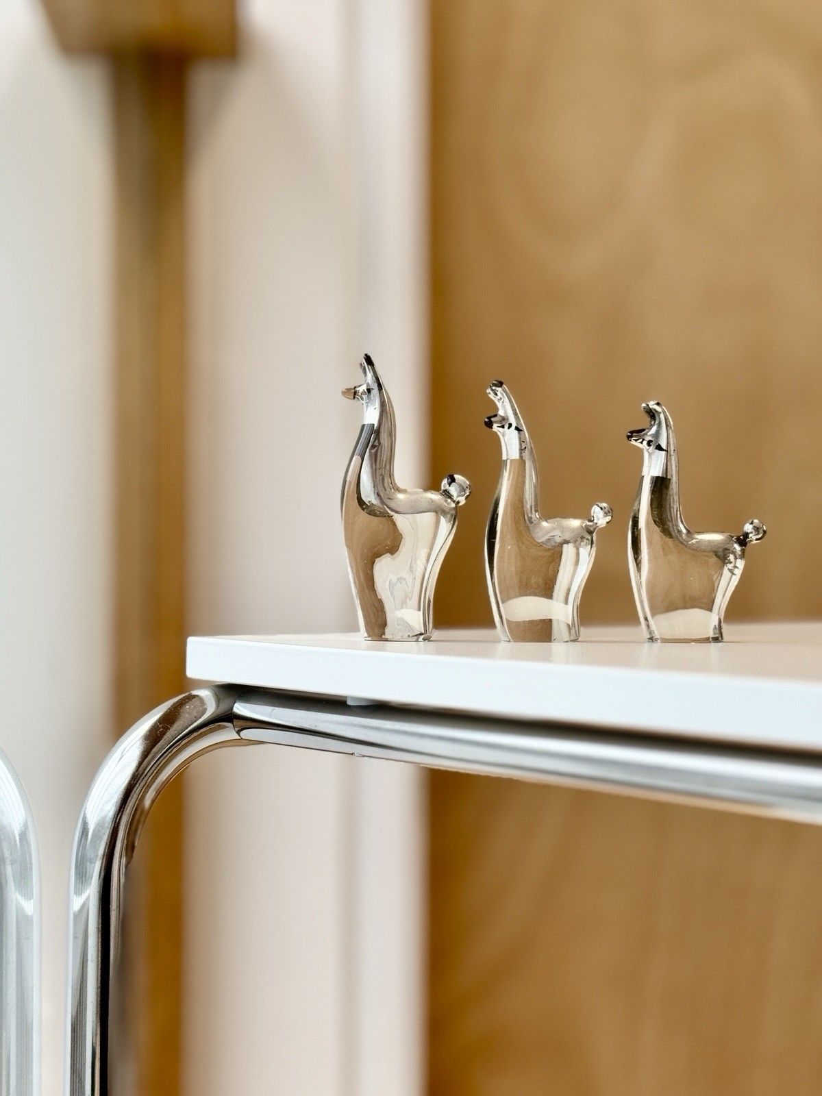 photo vintage Set Of 3 Seclen Artesanos Peru Art Blown Glass Llama Figurines W/ Silver Overlay