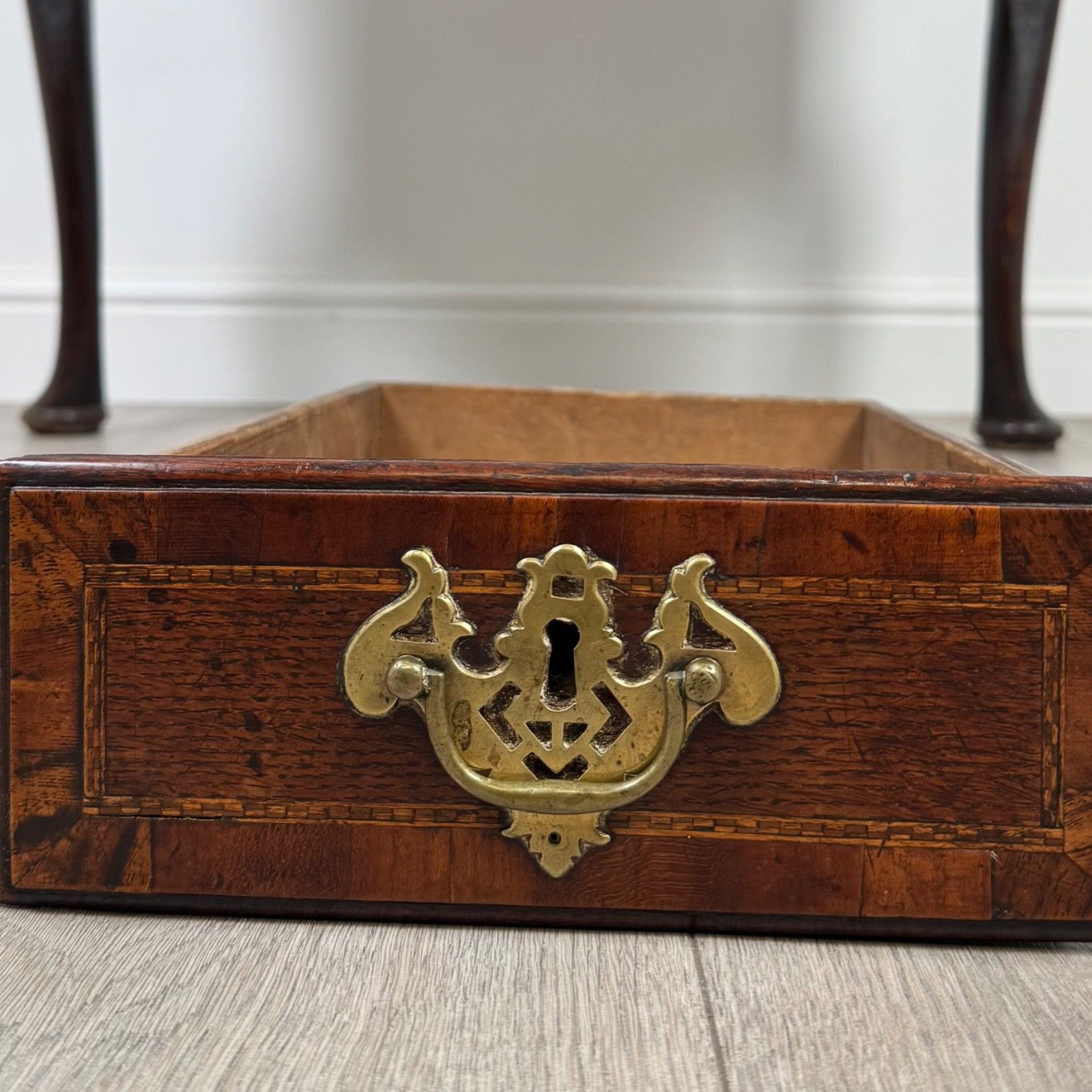 Furniture Antique 18th Century Fine Quality Lowboy Writing Table In Oak photo