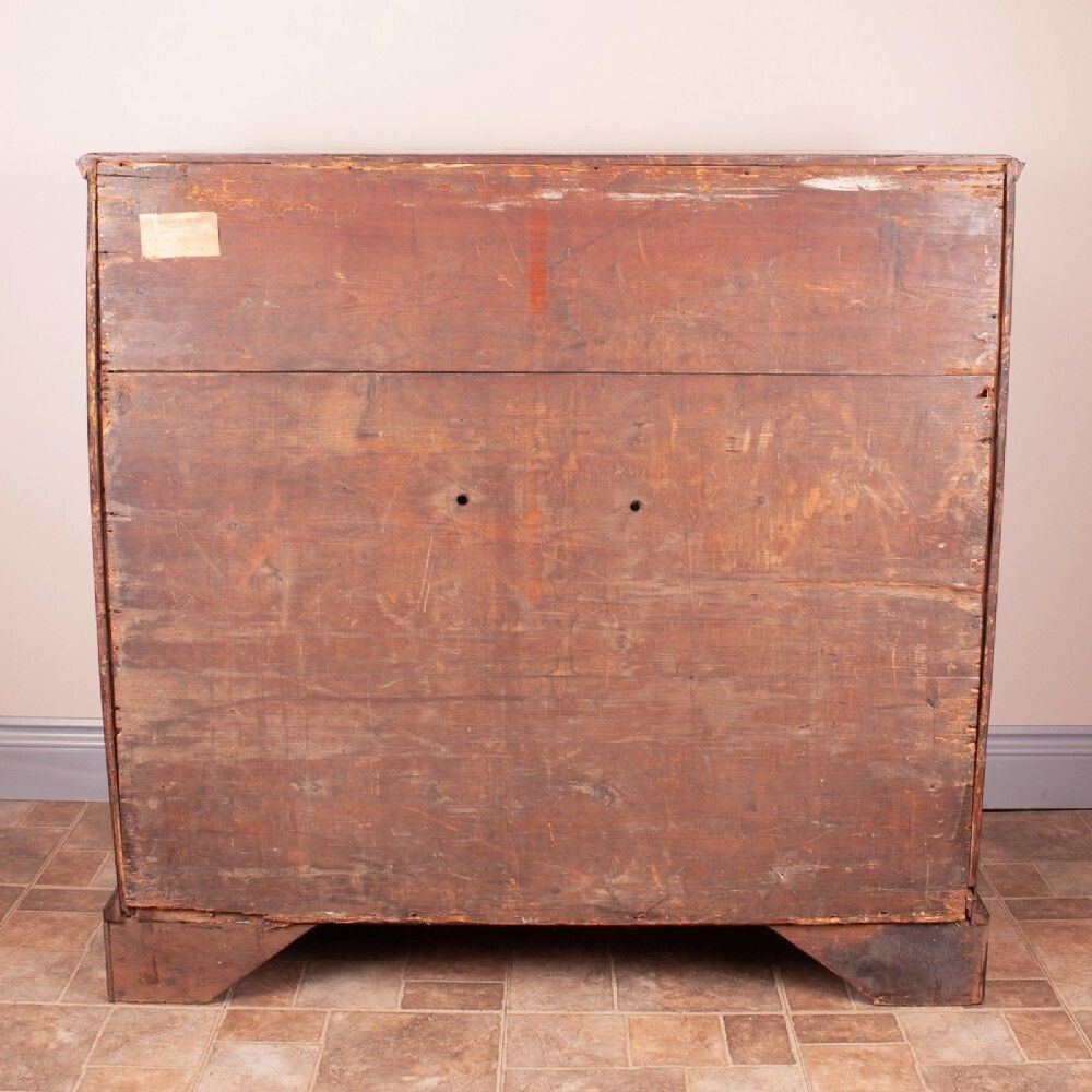 photo vinterior Early Georgian Walnut Chest Of Drawers