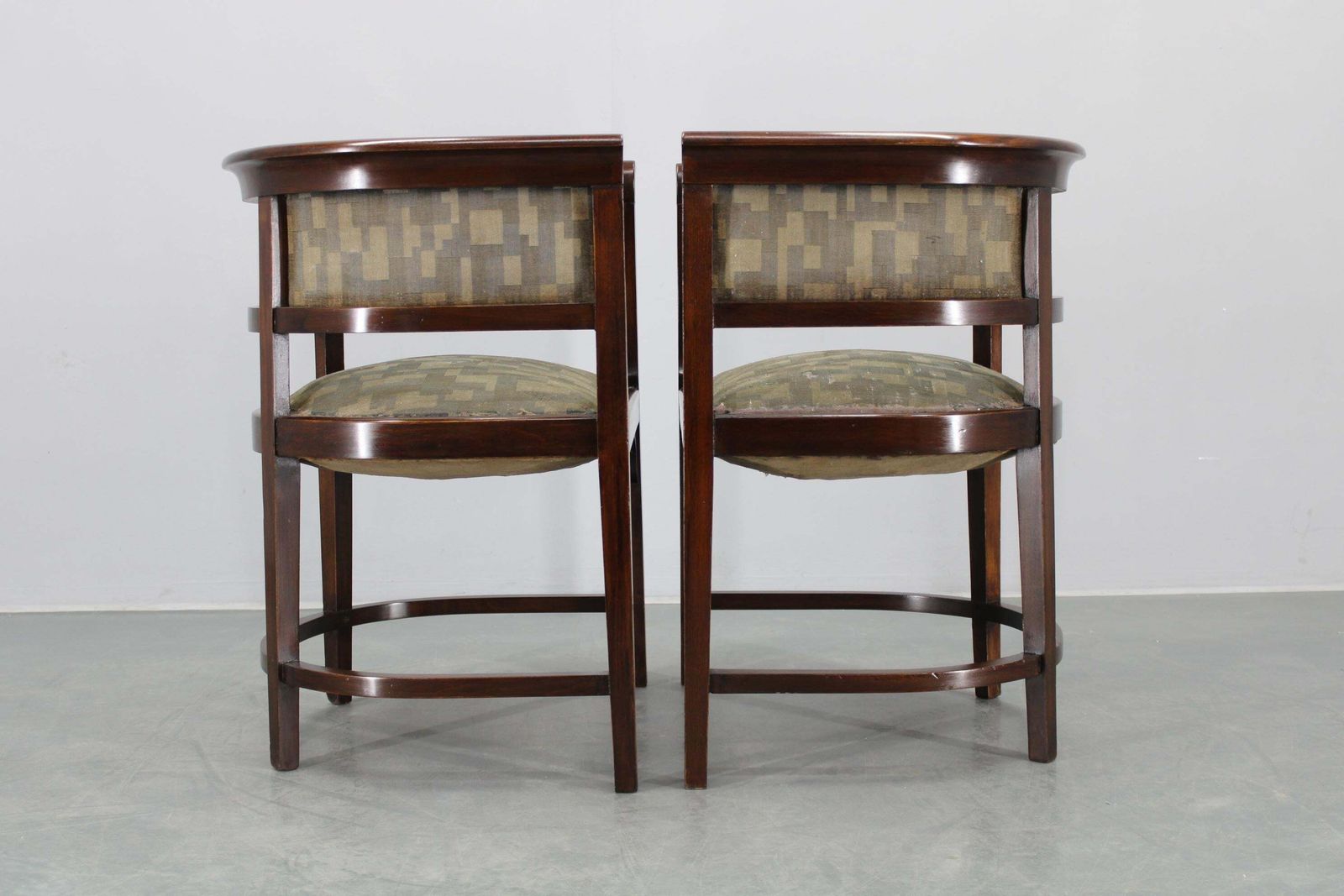 photo furniture 1920s Pair Of Bentwood Armchairs, Czechoslovakia