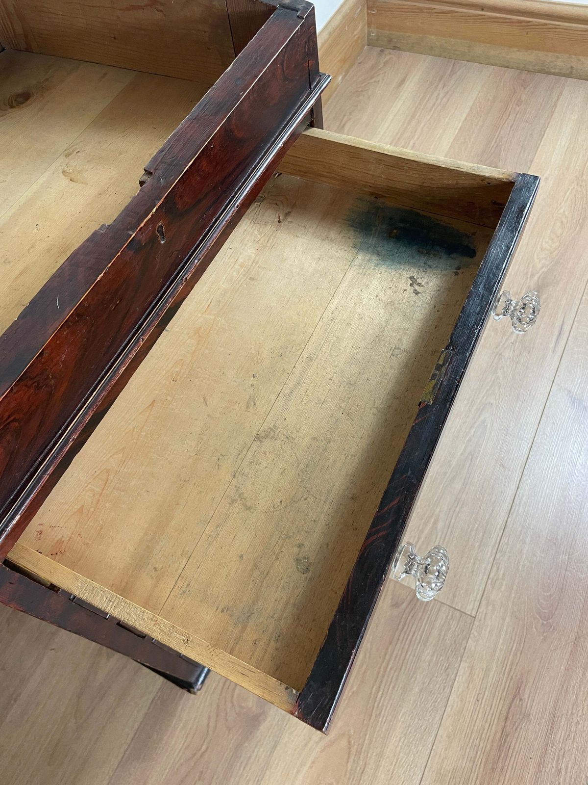 Victorian Original Painted Pine 5 Drawer Desk. photo vintage