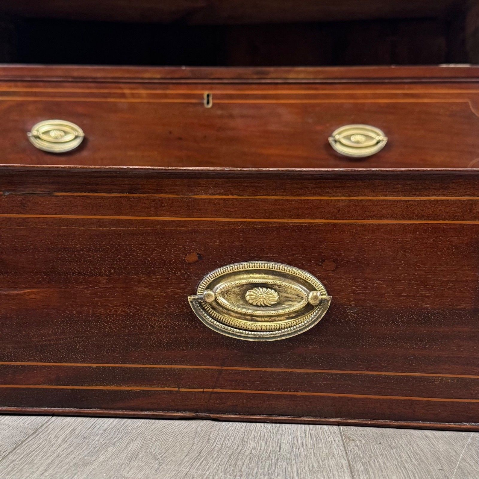 Furniture Antique 18th Century Good Quality Mahogany Chest Of Drawers photo