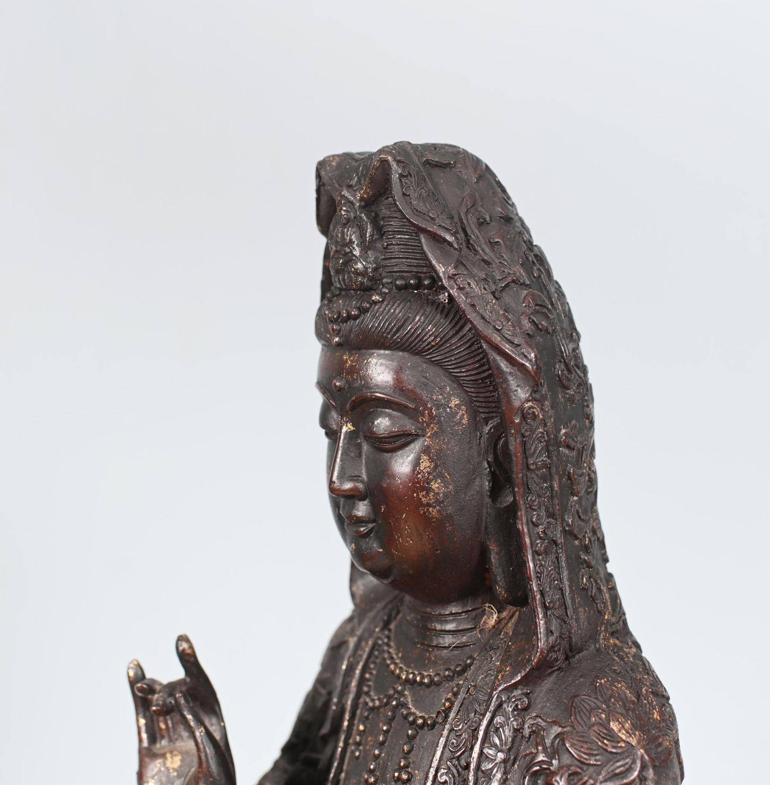 Antique Bronze Buddha Statue Guanyin Kwan Yin Bodhisattva Of Compassion Sculpture photo 1150.0