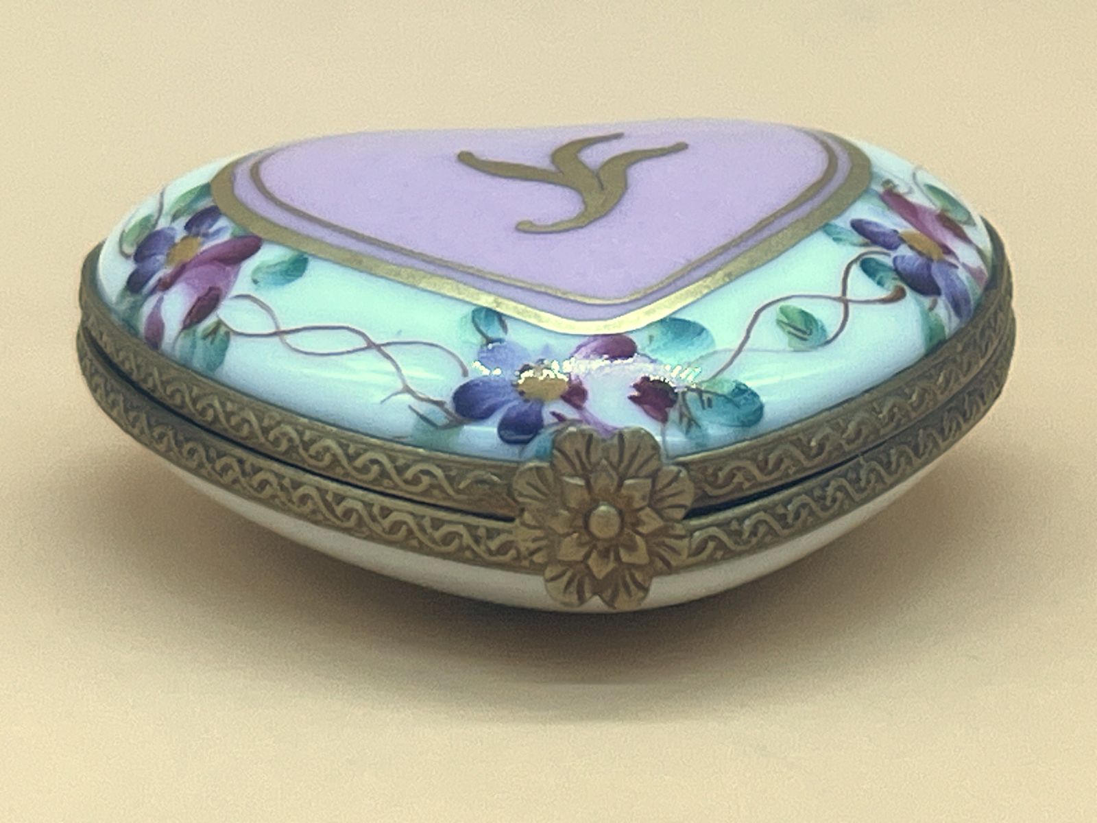 Dubarry Limoges Porcelain France Hand Painted Hinged Heart Shaped Trinket / Jewelry Box. photo for sale
